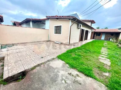 Casa com 3 Quartos à venda, 140m² no Praia das Palmeiras, Caraguatatuba