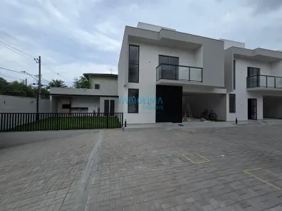Casa de Condomínio com 3 Quartos à venda, 140m² no Buraquinho, Lauro de Freitas