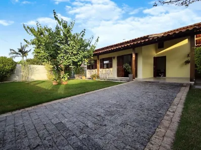 Casa com 3 Quartos à venda, 121m² no Ingleses do Rio Vermelho, Florianópolis