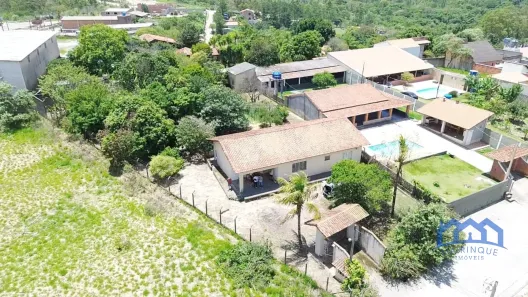 Fazenda/Sítio com 3 Quartos à venda, 1300m² no , Mairinque