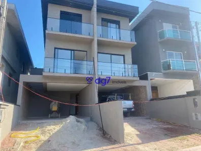 Sobrado com 3 Quartos à venda, 140m² no Vila São Francisco, Cotia