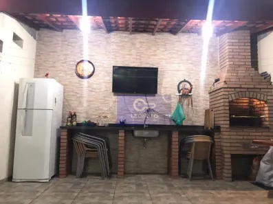 Casa com 3 Quartos à venda, 220m² no Vila Lúcia, São Paulo