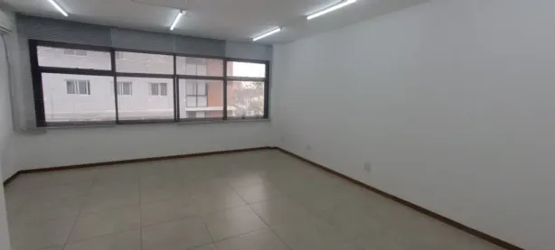 Sala Comercial para alugar, 30m² no Centro, Curitiba