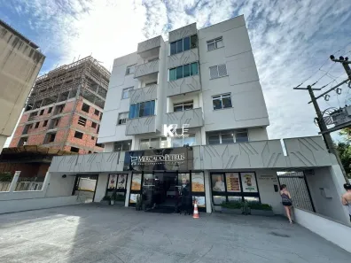 Apartamento com 2 Quartos para alugar, 65m² no Coqueiros, Florianópolis