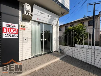 Sala Comercial para alugar, 32m² no Centro, Itajaí