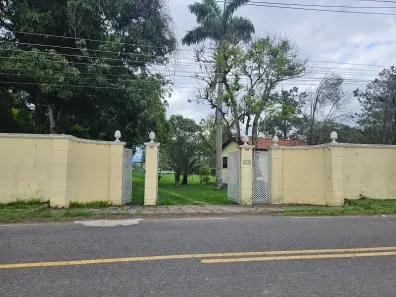 Fazenda/Sítio com 4 Quartos à venda, 450m² no Quatis, Quatis
