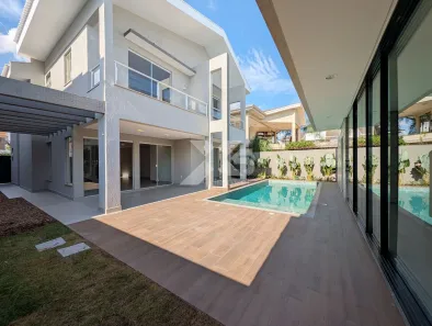 Casa de Condomínio com 4 Quartos à venda, 393m² no Esperança, Londrina