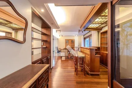 Apartamento com 3 Quartos à venda, 240m² no Moinhos de Vento, Porto Alegre