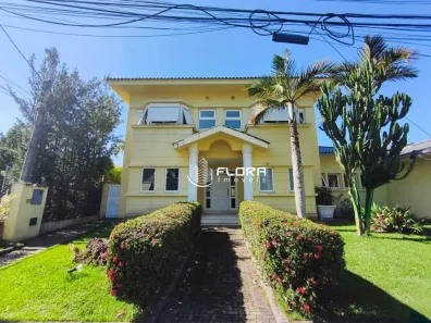 Casa de Condomínio com 7 Quartos à venda, 382m² no Piratininga, Niterói