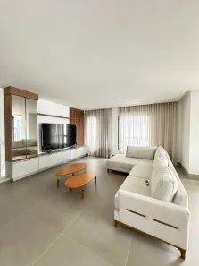 Apartamento com 4 Quartos para alugar, 249m² no Pioneiros, Balneário Camboriú