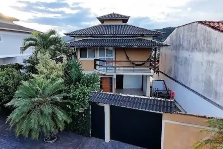 Casa de Condomínio com 3 Quartos à venda, 191m² no Itaipu, Niterói