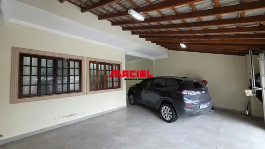Sobrado com 3 Quartos à venda, 212m² no Jardim Oriente, São José dos Campos
