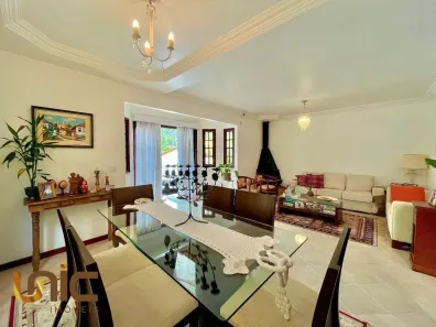 Casa de Condomínio com 4 Quartos à venda, 380m² no Carlos Guinle, Teresópolis