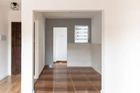 Apartamento com 2 Quartos para alugar, 52m² no São Sebastião, Porto Alegre