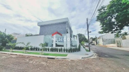 Sobrado com 3 Quartos à venda, 260m² no Jardim Imperial, Maringá
