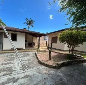 Casa com 3 Quartos à venda, 118m² no Carianos, Florianópolis