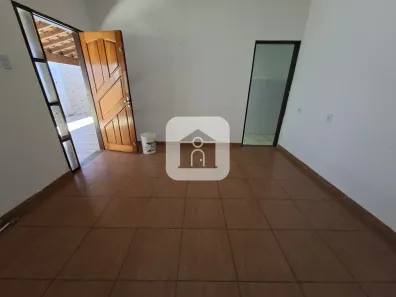 Casa com 3 Quartos para alugar, 200m² no Granada, Uberlândia