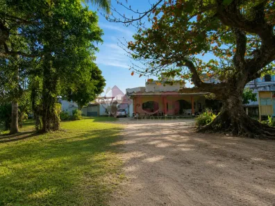 Casa com 5 Quartos à venda, 249m² no Jardim Nomar, Caraguatatuba