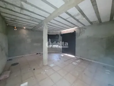 Casa com 2 Quartos à venda, 60m² no Tocantins, Uberlândia