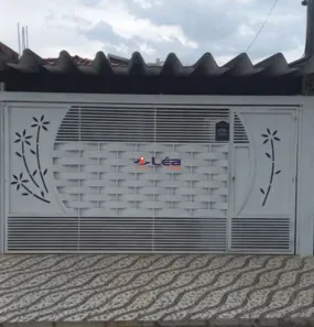 Casa com 2 Quartos à venda, 93m² no Vila Mazza, Suzano