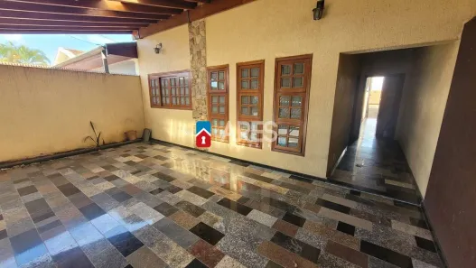 Casa com 3 Quartos para alugar, 212m² no Parque Novo Mundo, Americana