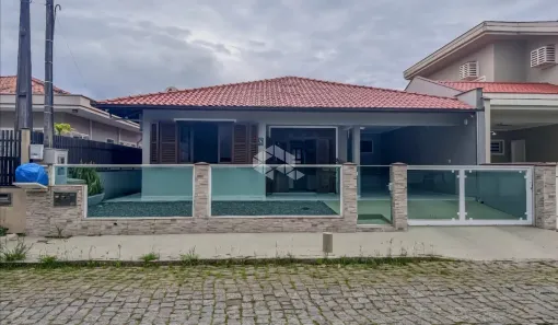 Casa com 3 Quartos à venda, 140m² no Praia da Enseada, São Francisco do Sul