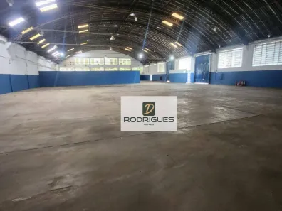 Galpão/Depósito/Armazém para alugar, 2350m² no Casa Grande, Diadema
