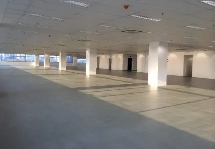 Sala Comercial para alugar, 715m² no Lapa de Baixo, São Paulo