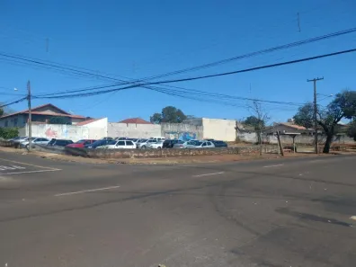 Lote/Terreno à venda, 1600m² no Vila Siam, Londrina