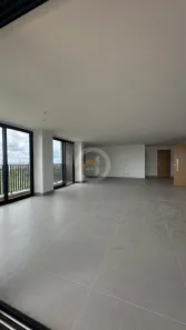 Apartamento com 3 Quartos à venda, 200m² no Serrinha, Goiânia