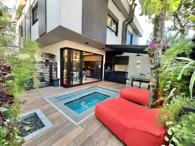 Casa de Condomínio com 4 Quartos à venda, 160m² no Camburi, São Sebastião
