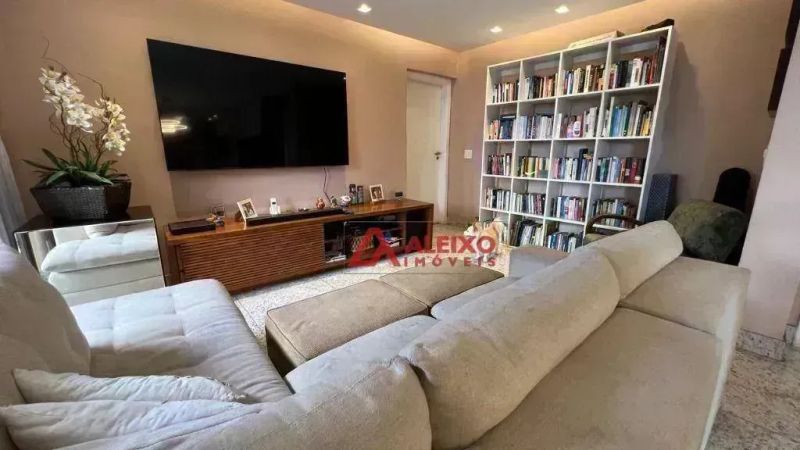 Apartamento com 4 quartos — Santo Antônio, Belo Horizonte