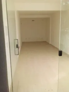 Ponto Comercial para alugar, 21m² no Candelária, Natal