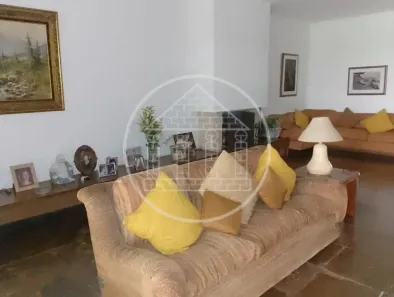 Sobrado com 5 Quartos à venda, 640m² no Jardim Guedala, São Paulo