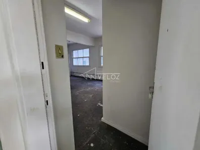 Kitnet à venda, 34m² no Centro, Rio de Janeiro