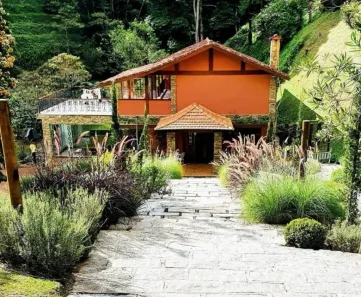 Casa com 6 Quartos à venda, 700m² no Pedro do Rio, Petrópolis