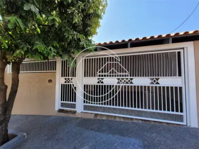 Casa com 3 Quartos à venda, 180m² no Centro, Marília