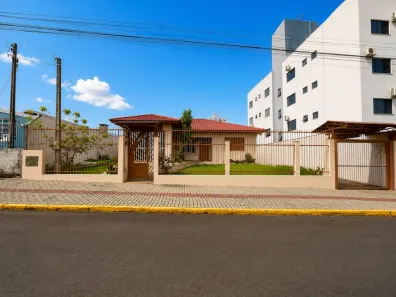 Casa com 3 Quartos para alugar, 170m² no Santa Maria, Chapecó