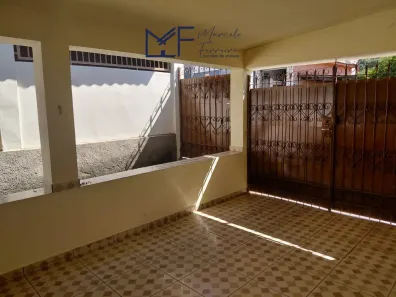 Casa com 4 Quartos à venda, 360m² no Centro, Florestal