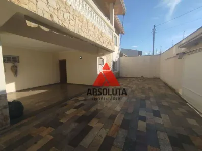 Casa com 3 Quartos à venda, 179m² no Parque Novo Mundo, Americana