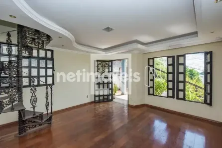 Casa com 4 Quartos à venda, 336m² no Alto Caiçaras, Belo Horizonte