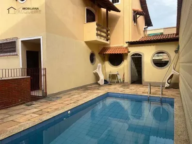 Casa com 3 Quartos à venda, 245m² no Vila Valqueire, Rio de Janeiro