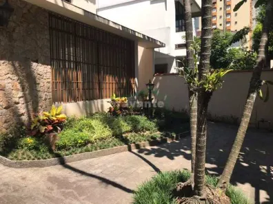 Sobrado com 3 Quartos à venda, 305m² no Gonzaga, Santos