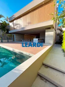 Casa de Condomínio com 4 Quartos à venda, 622m² no Alphaville Residencial Um, Barueri