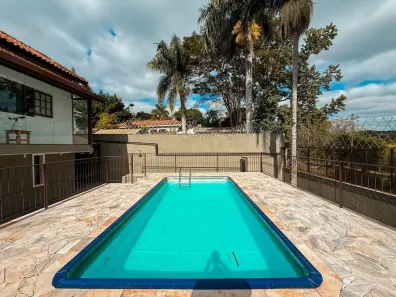 Casa de Condomínio com 5 Quartos à venda, 375m² no Terras do Madeira, Carapicuíba