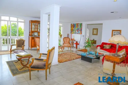 Casa com 3 Quartos à venda, 540m² no Pacaembu, São Paulo