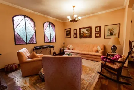 Casa com 3 Quartos à venda, 310m² no Parque Colonial, São Paulo