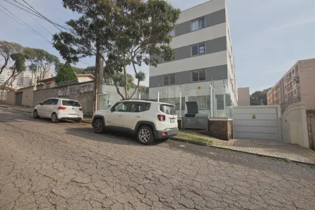 Apartamento com 3 Quartos para alugar, 82m² no Água Verde, Curitiba