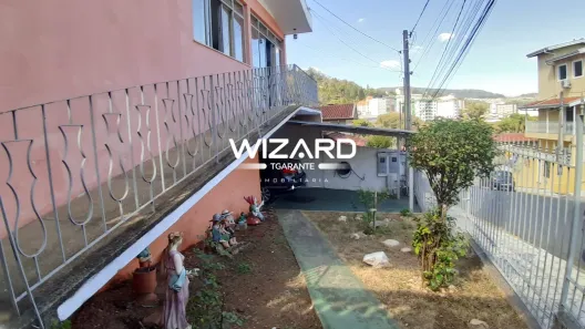 Casa com 4 Quartos à venda, 242m² no Centro, Serra Negra