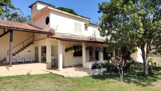 Casa com 6 Quartos à venda, 200m² no Retiro (Bacaxá), Saquarema